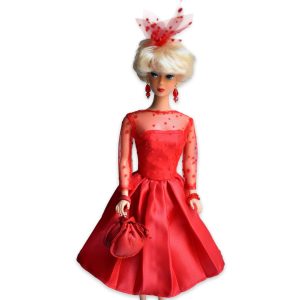 staré panenky Barbie